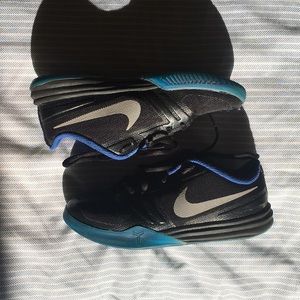 Kobe KB Mentality basketball shoes